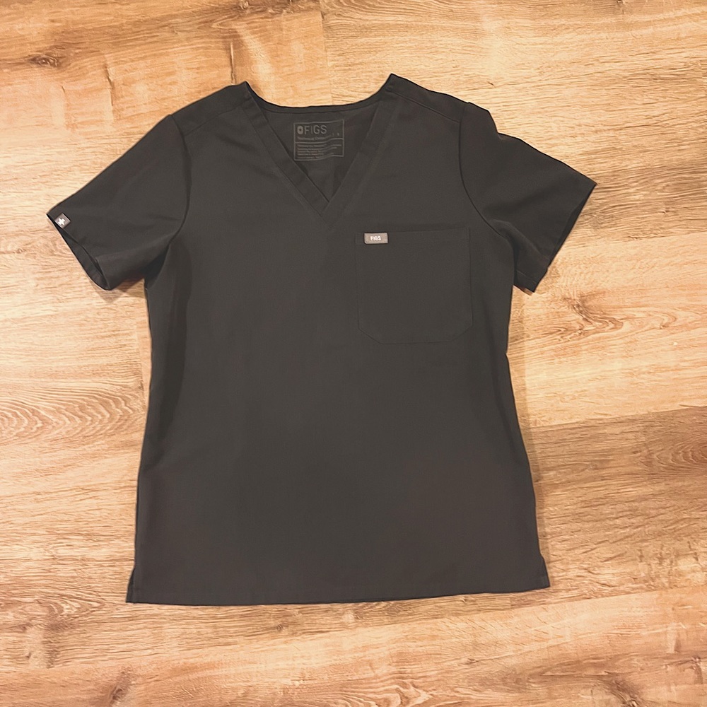 Figs Charcoal Grey Catarina Scrub top